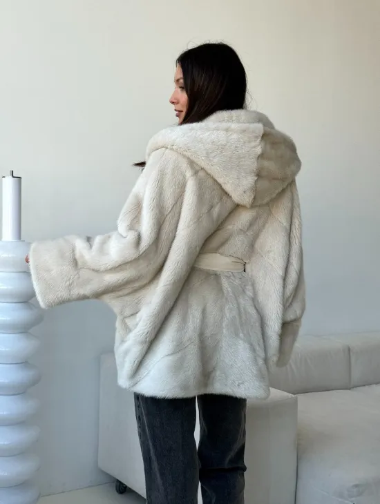 Шуба автоледи под пояс из меха норки