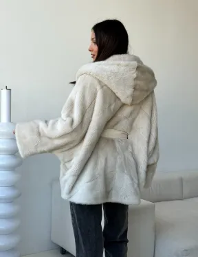 Шуба автоледи под пояс из меха норки