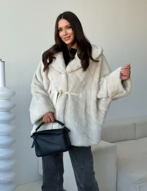 Шуба автоледи под пояс из меха норки