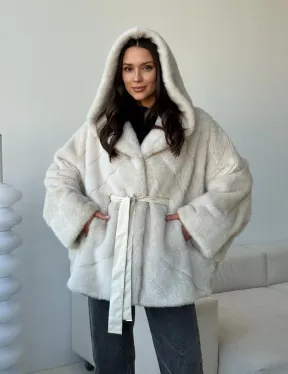 Шуба автоледи под пояс из меха норки