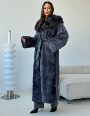 Длинная норковая шуба с куницей капюшон
