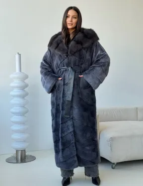 Длинная норковая шуба с куницей капюшон