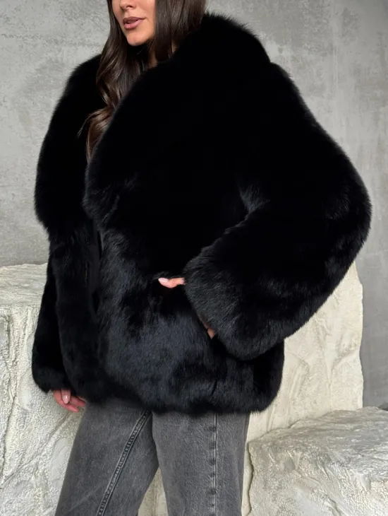 Черная шуба из лисы