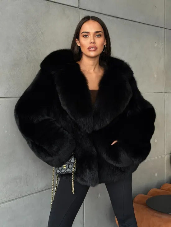 Черная шуба из лисы