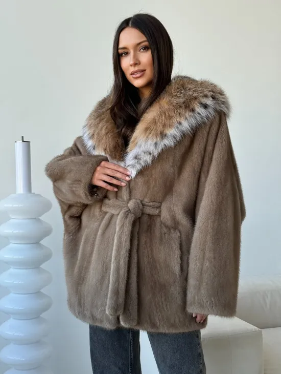 Норка - шуба летучая мышь с капюшоном рысь