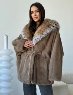 Норка - шуба летучая мышь с капюшоном рысь