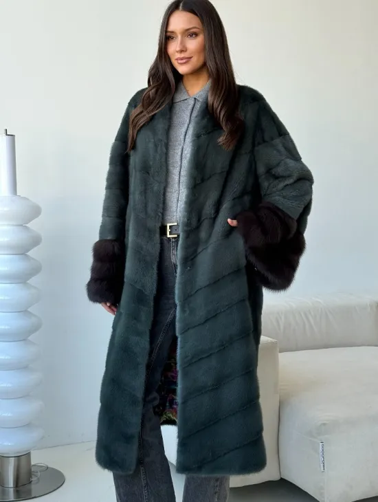 Норковая шуба с манжетами из куницы - цвет зеленый