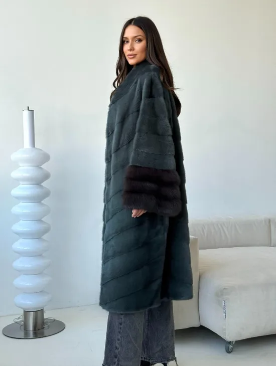 Норковая шуба с манжетами из куницы - цвет зеленый