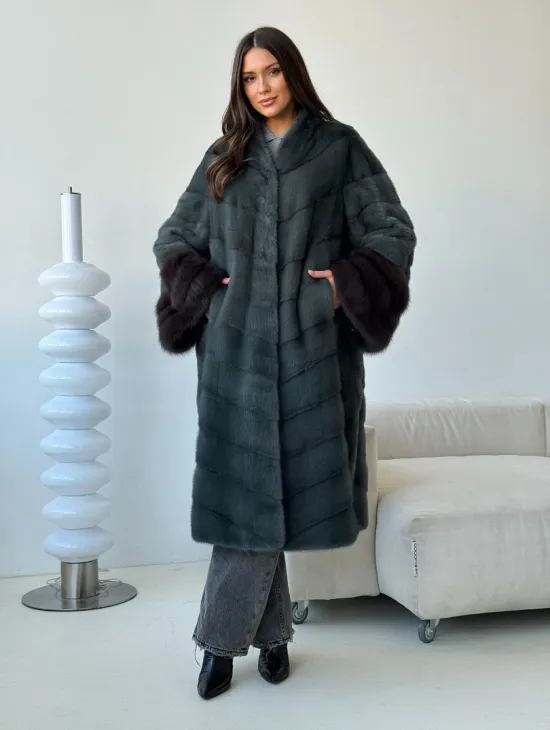 Норковая шуба с манжетами из куницы - цвет зеленый