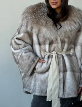 Шуба из натуральной норки с капюшоном из рыси