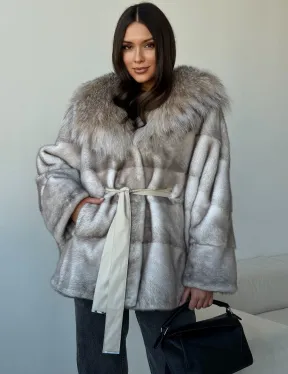 Шуба из натуральной норки с капюшоном из рыси