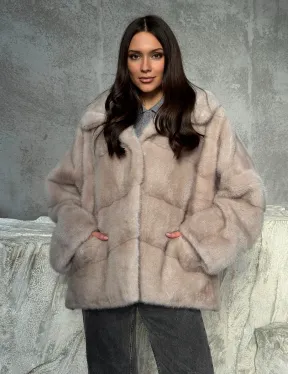 Норковый полушубок с капюшоном в цвете пудра