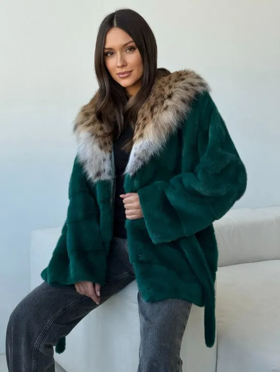 Норковая шуба с капюшоном из рыси