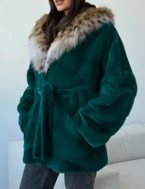 Норковая шуба с капюшоном из рыси