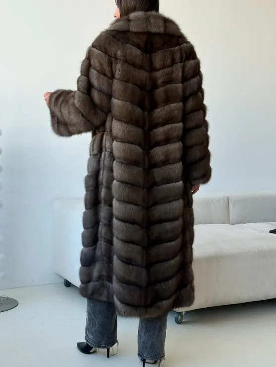 Длинная шуба из соболя