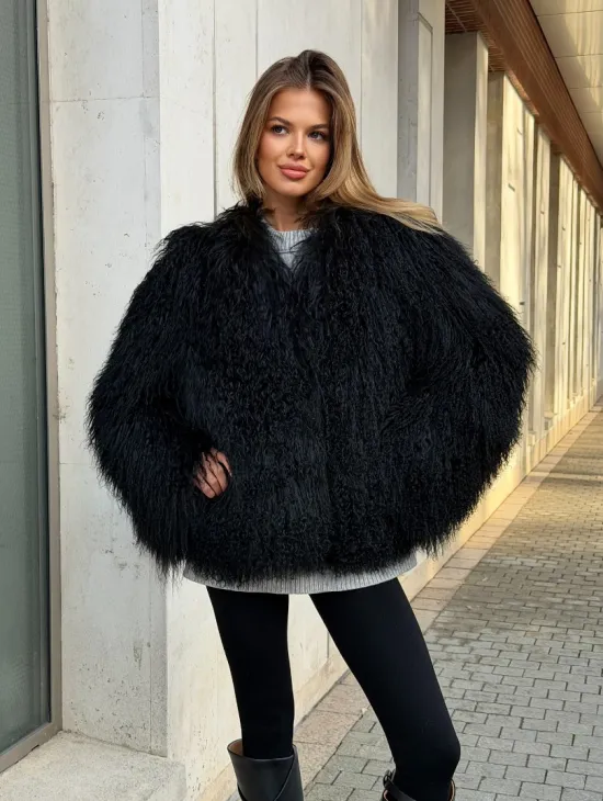 Полушубок черный из ламы