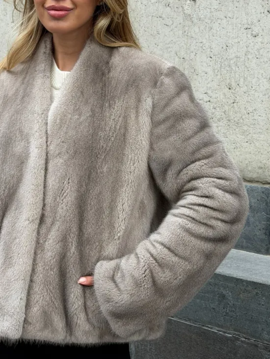 Короткий норковый жакет