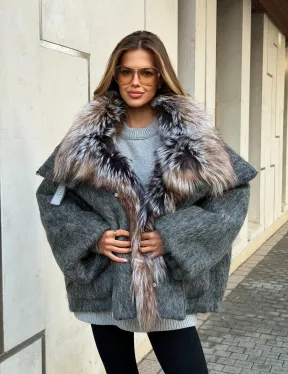 Шерстяная куртка - пуховик с мехом лисы