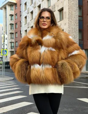 Шуба из лисы с капюшоном