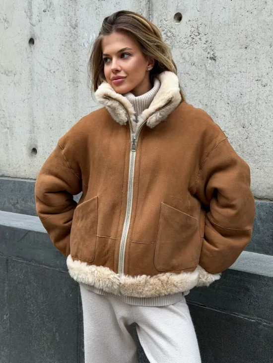 Двухсторонняя короткая дубленка из овчины