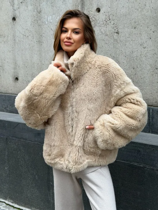 Двухсторонняя короткая дубленка из овчины