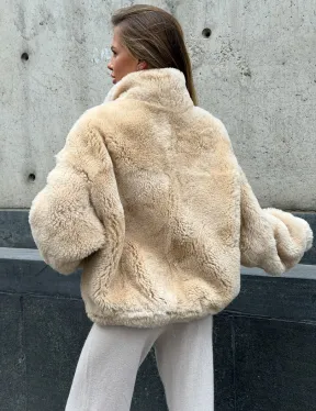 Двухсторонняя короткая дубленка из овчины