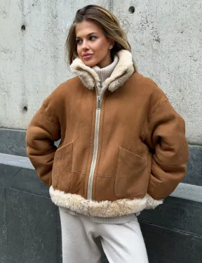 Двухсторонняя короткая дубленка из овчины