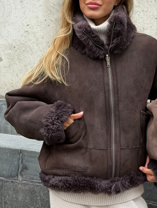 Натуральная двухсторонняя дубленка - бомбер