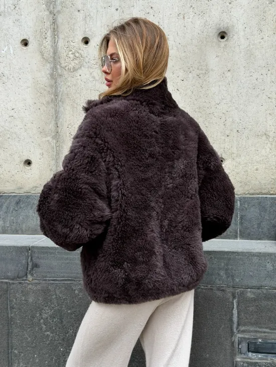 Натуральная двухсторонняя дубленка - бомбер