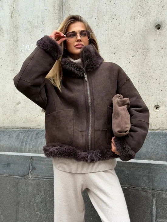 Натуральная двухсторонняя дубленка - бомбер