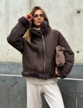 Натуральная двухсторонняя дубленка - бомбер