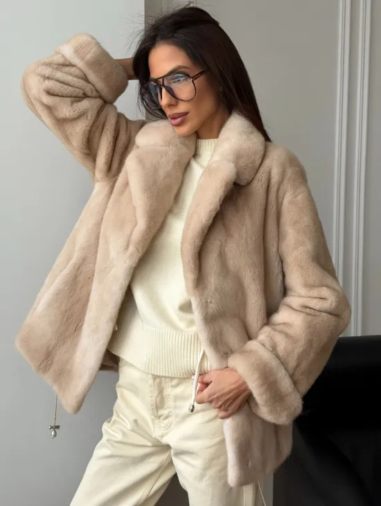 Норковый полушубок в натуральном цвете пастель