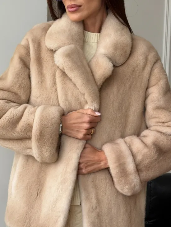 Норковый полушубок в натуральном цвете пастель