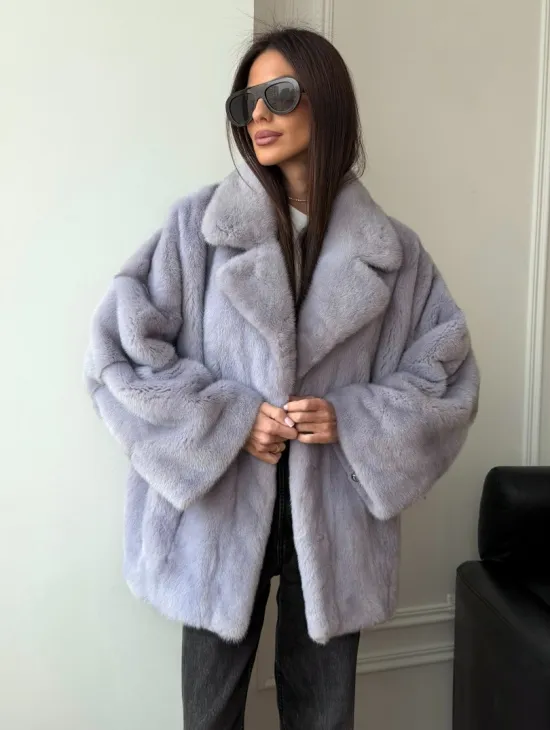 Шуба из норки короткая с английским воротником