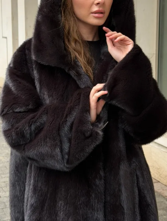 Норковая шуба с капюшоном