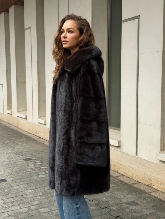 Норковая шуба с капюшоном