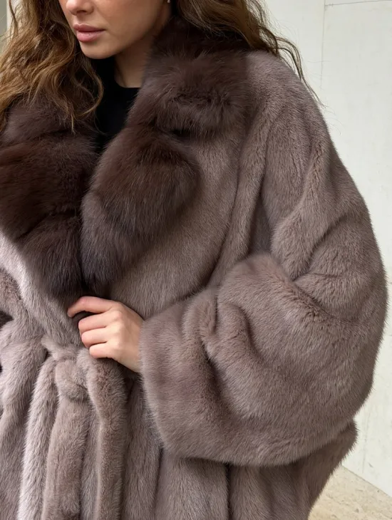 Норковая шуба летучка - воротник куница