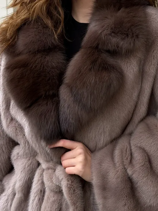 Норковая шуба летучка - воротник куница