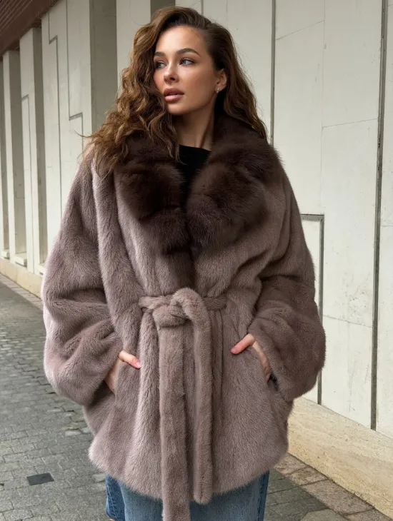 Норковая шуба летучка - воротник куница