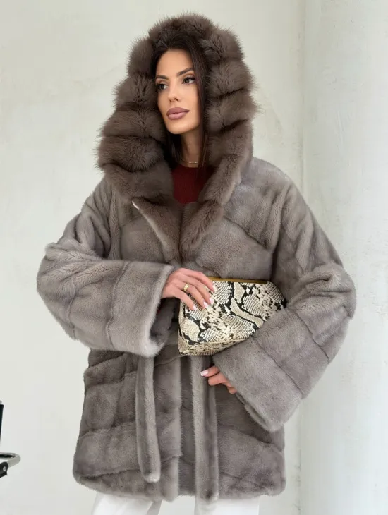 Серый норковый полушубок - капюшон куница