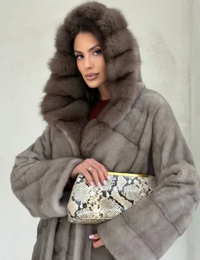 Серый норковый полушубок - капюшон куница