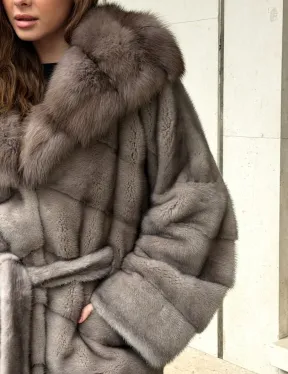 Серый норковый полушубок - капюшон куница