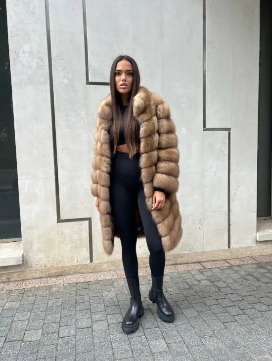 Шуба из лесной куницы