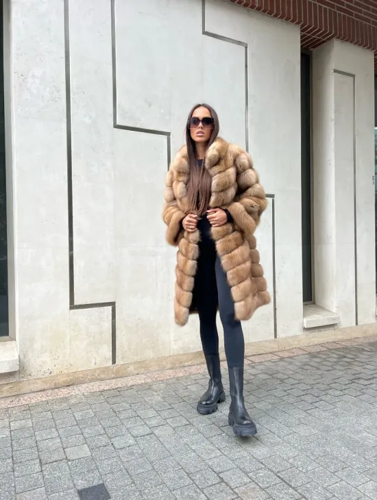 Шуба из лесной куницы