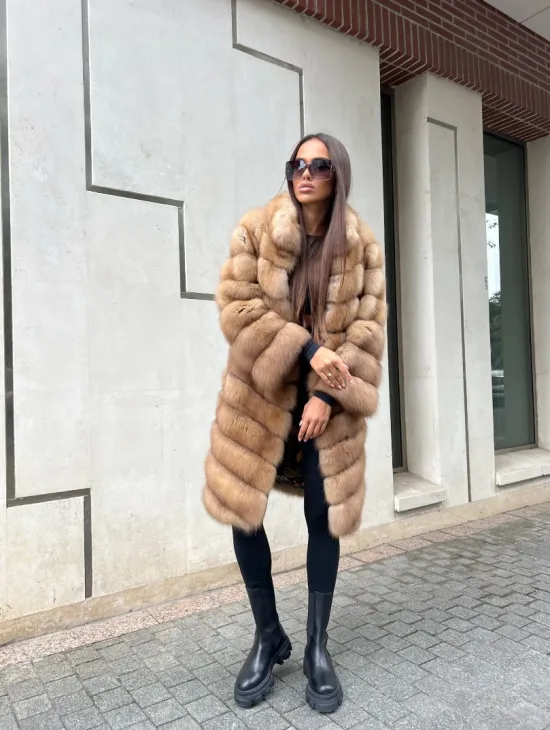 Шуба из лесной куницы