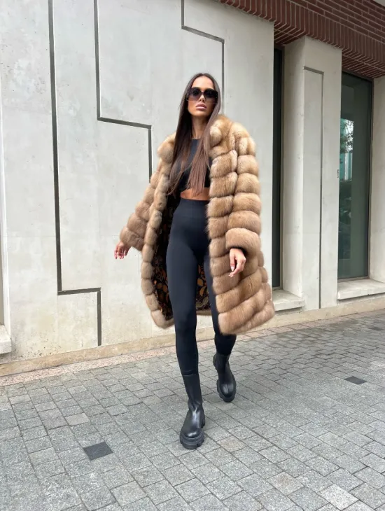 Шуба из лесной куницы