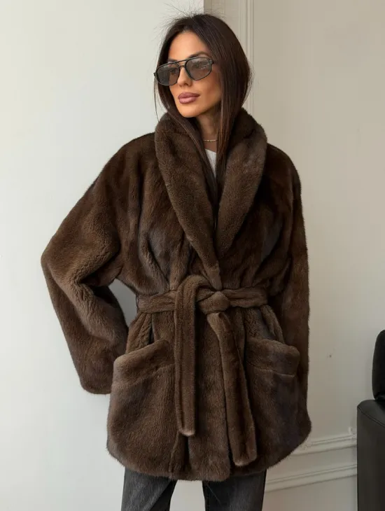 Коричневая норковая шуба под пояс - воротник шаль