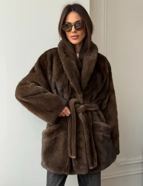 Коричневая норковая шуба под пояс - воротник шаль