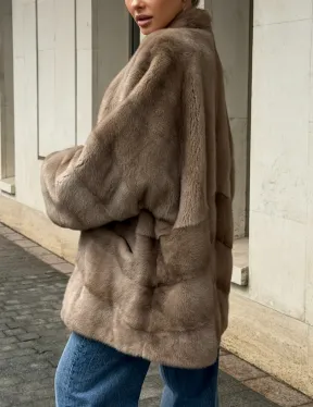 Норковый полушубок пастель V-образный воротник