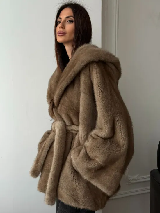 Норковая шуба пастель с капюшоном